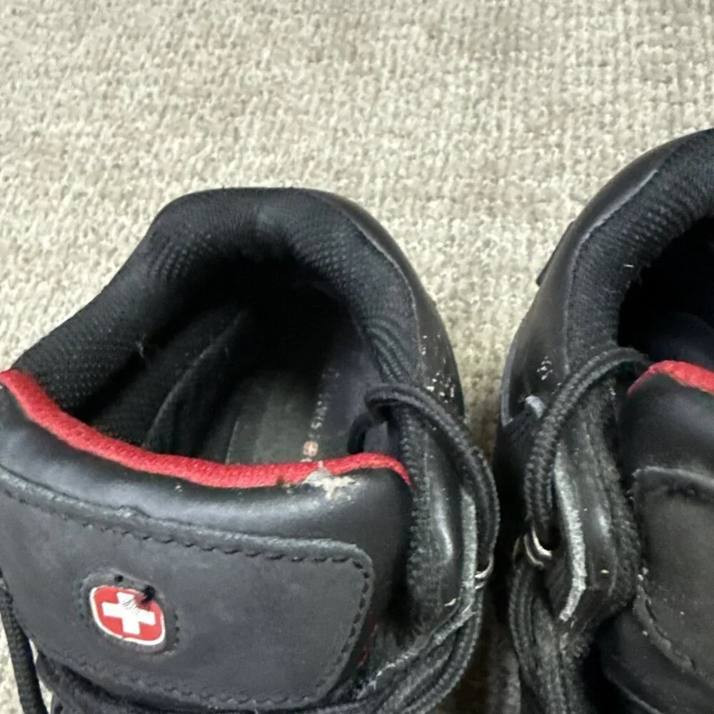 SWISSGEAR good used